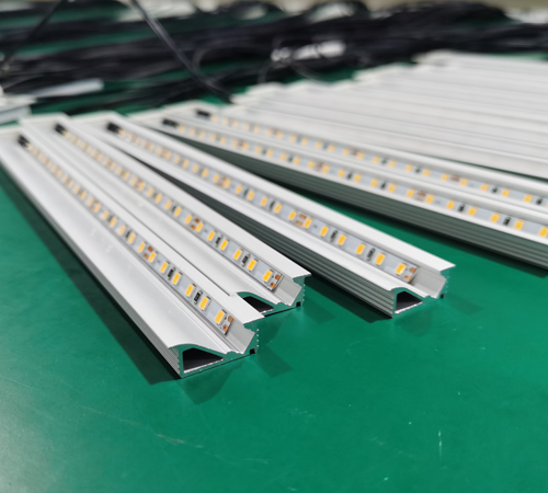 Productiedagboek: LED-licht met aluminium profiel voor binnenverlichting