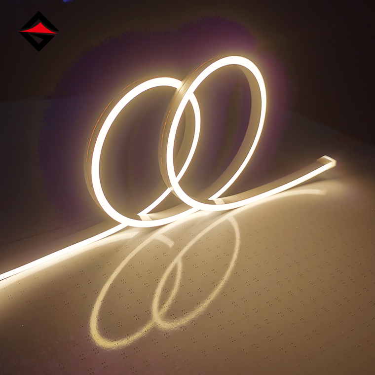 Wat is het verschil tussen de Slicone -materialen in het neon striplicht?
